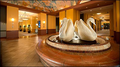 Lobby Swan Fountain